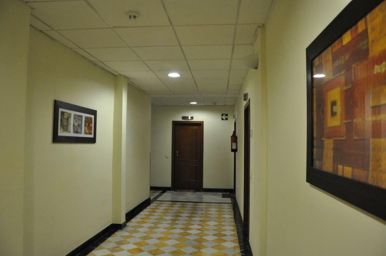 Apartamentos Luxsevilla Palacio Bagian luar foto