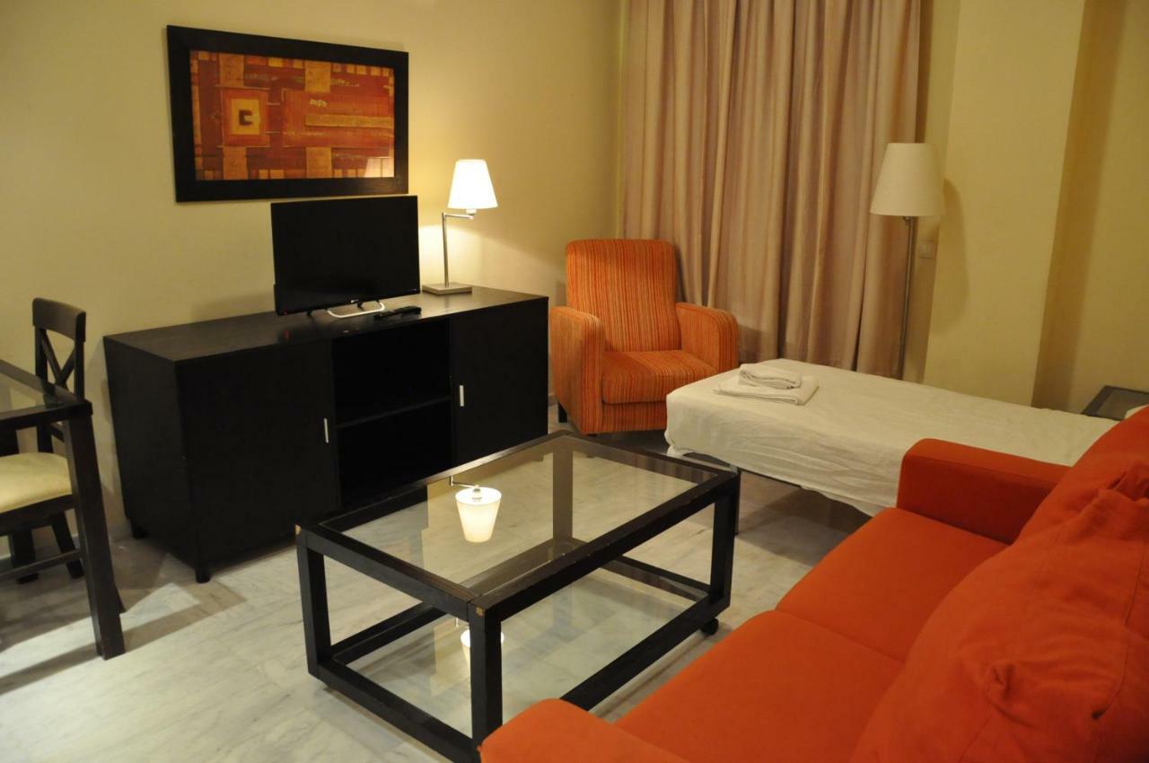 Apartamentos Luxsevilla Palacio Bagian luar foto